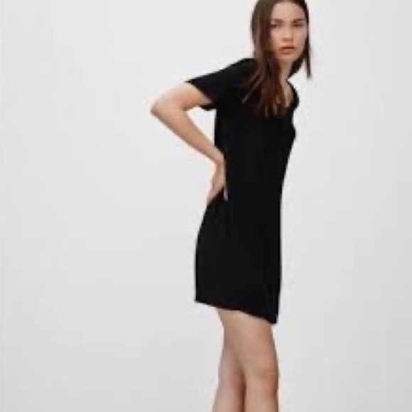Aritzia Wilfred Free Teigen shift dress - Picture 12 of 12